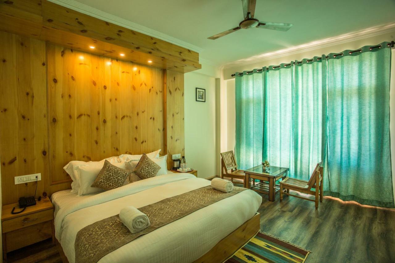 Pashmina Hotel Manāli Екстериор снимка