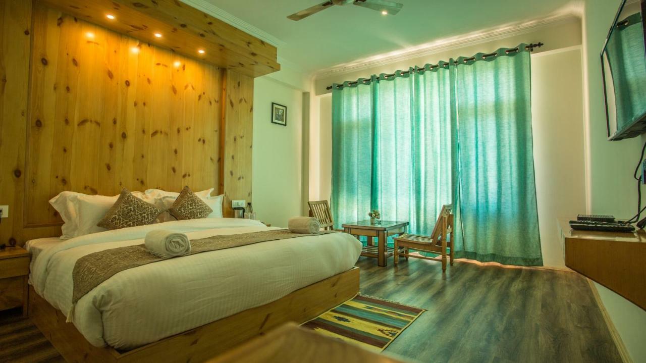 Pashmina Hotel Manāli Екстериор снимка