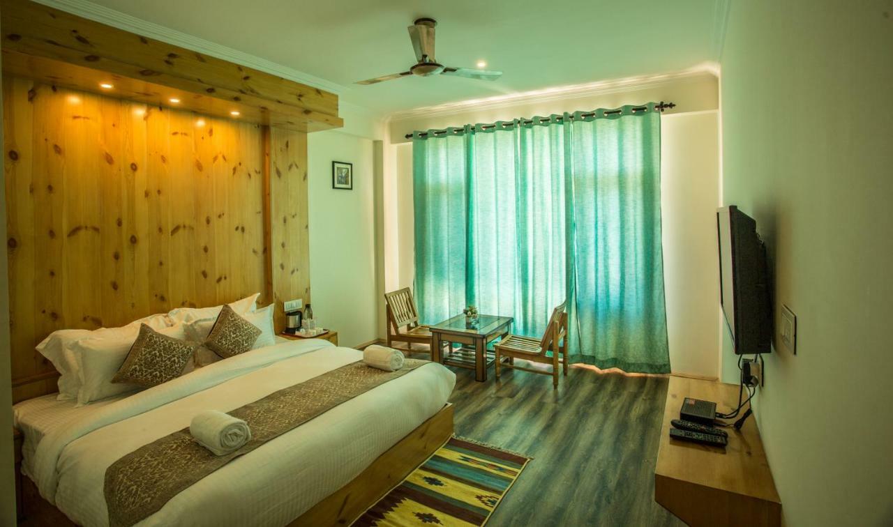 Pashmina Hotel Manāli Екстериор снимка